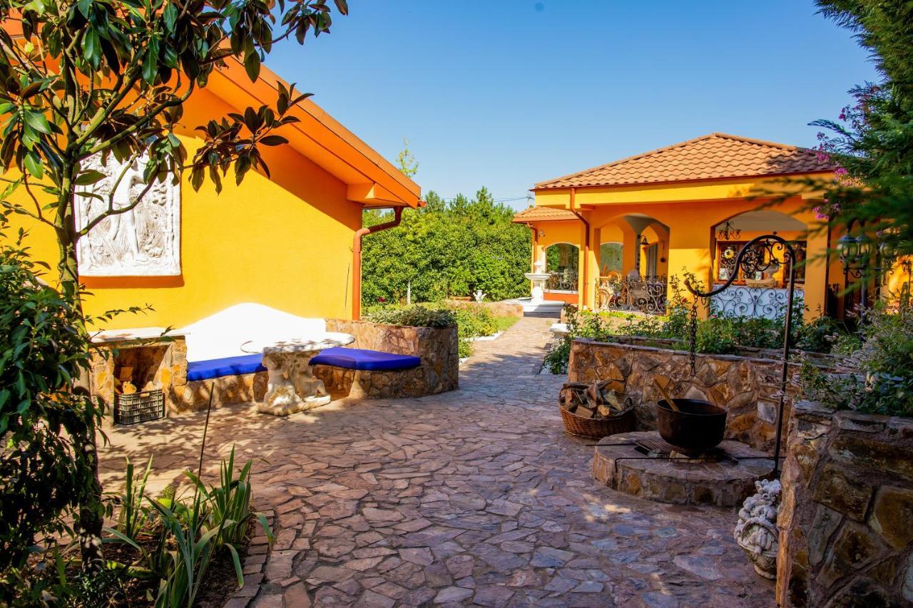 La Conac Apart otel Arad Dış mekan fotoğraf